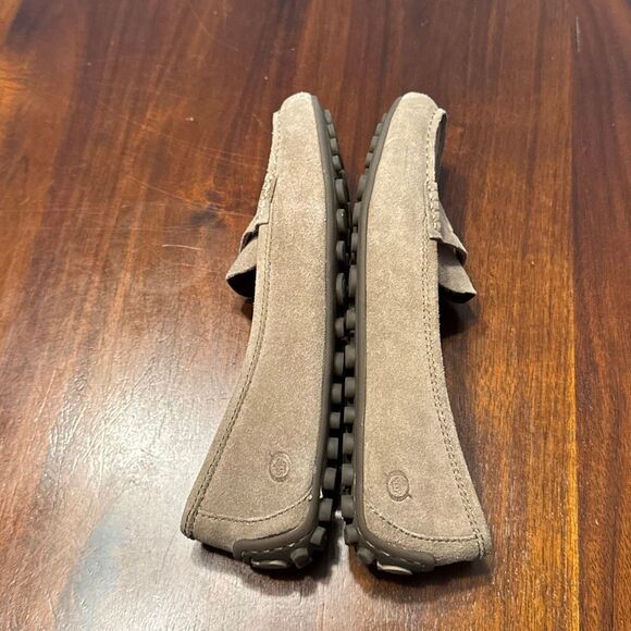 Born Grey Suede Slip On Rubber Sole Loafers Women’s US 7 M - Picture 6 of 8